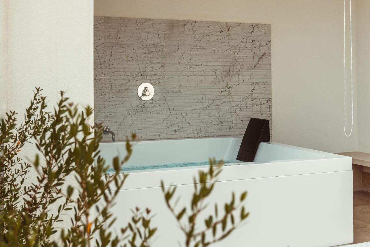 Da Riva Suite & Pool - Housea Polignano a Mare Exterior foto